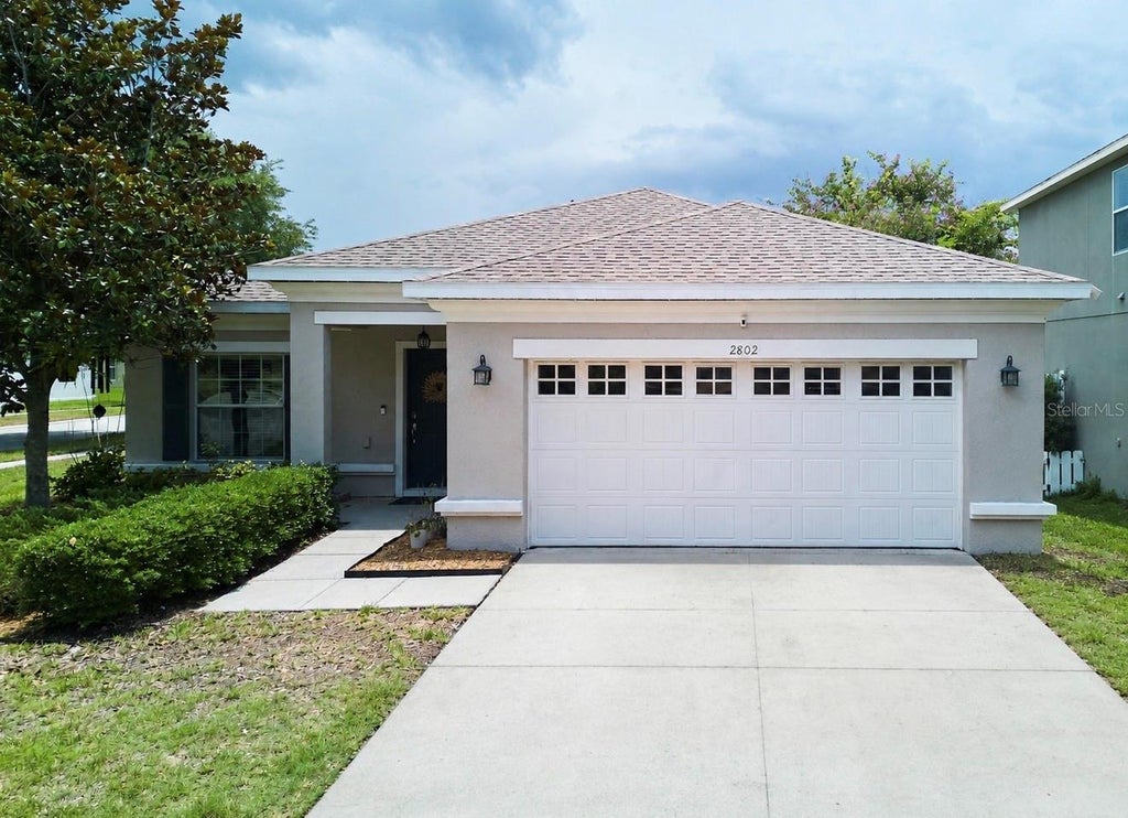 Photo of 2802 Winglewood Circle, Lutz, FL 33558 (MLS # TB8510926)