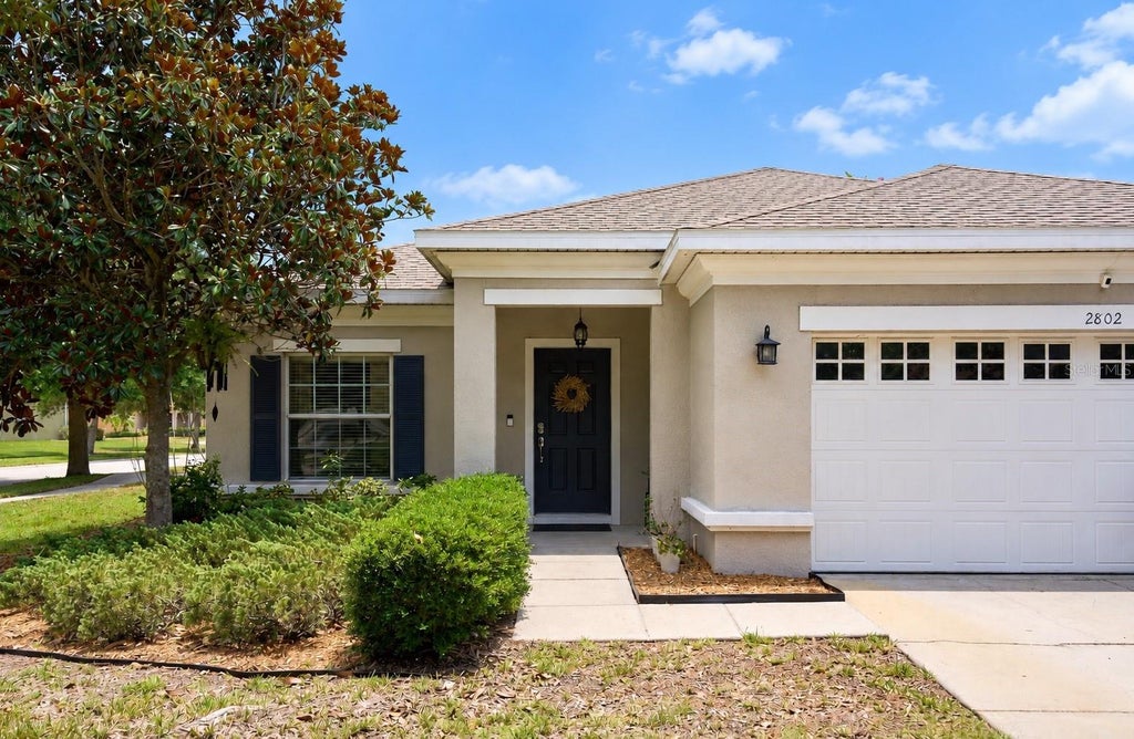 Photo of 2802 Winglewood Circle, Lutz, FL 33558 (MLS # TB8510926)