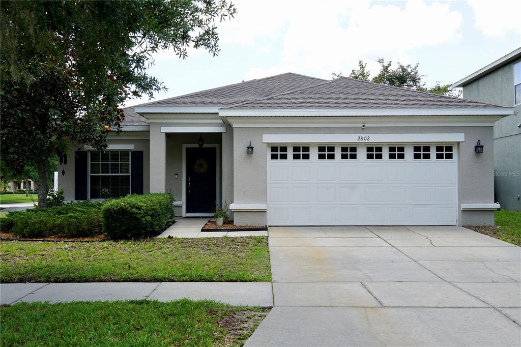 Photo of 2802 Winglewood Circle, Lutz, FL 33558 (MLS # TB8510926)