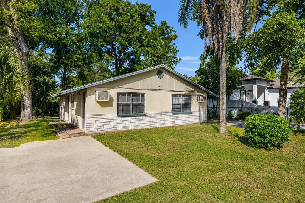 Photo of 9610 N 12th Street, Tampa, FL 33612 (MLS # S5154888)