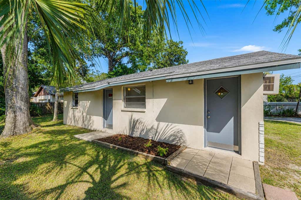 Photo of 9610 N 12th Street, Tampa, FL 33612 (MLS # S5154888)