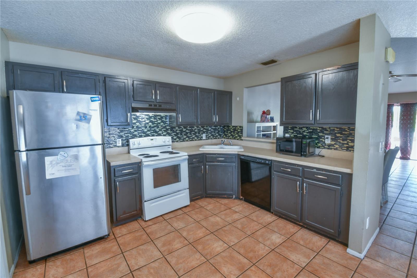 LONG LAKE VILLAS - Residential