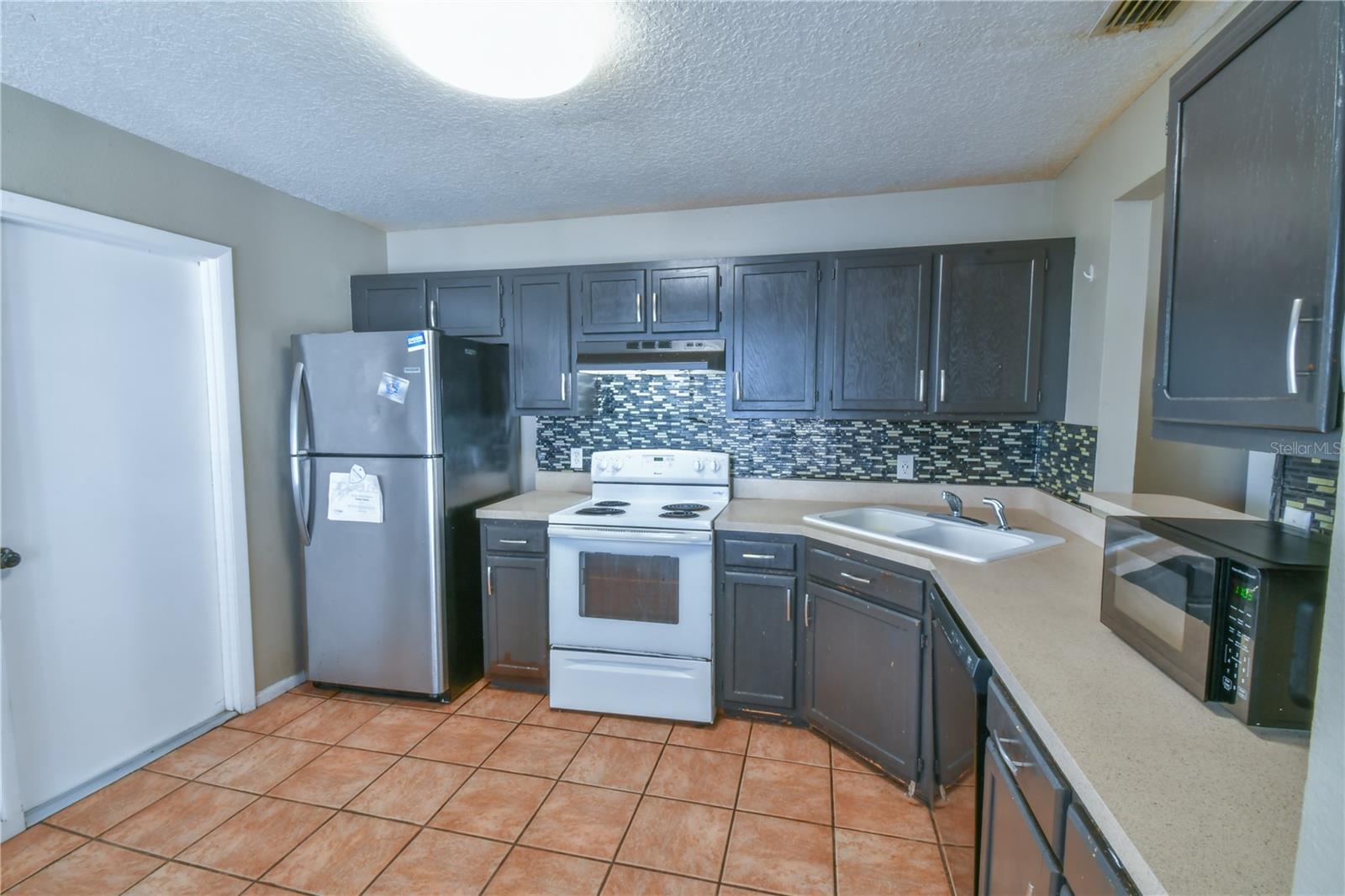 LONG LAKE VILLAS - Residential