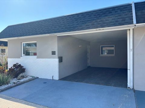 156 PORTREE DRIVE DUNEDIN FL 34698