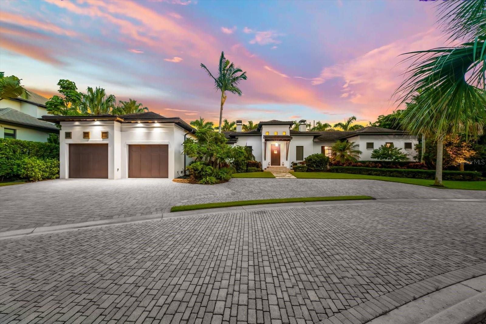 1207 SHARSWOOD LANE