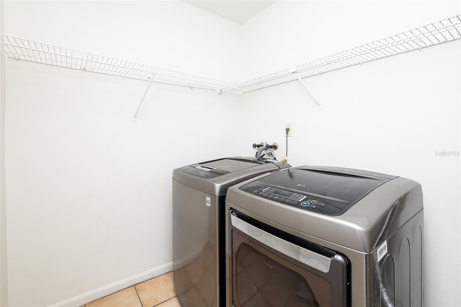 DEER RUN UNIT 15 - Residential