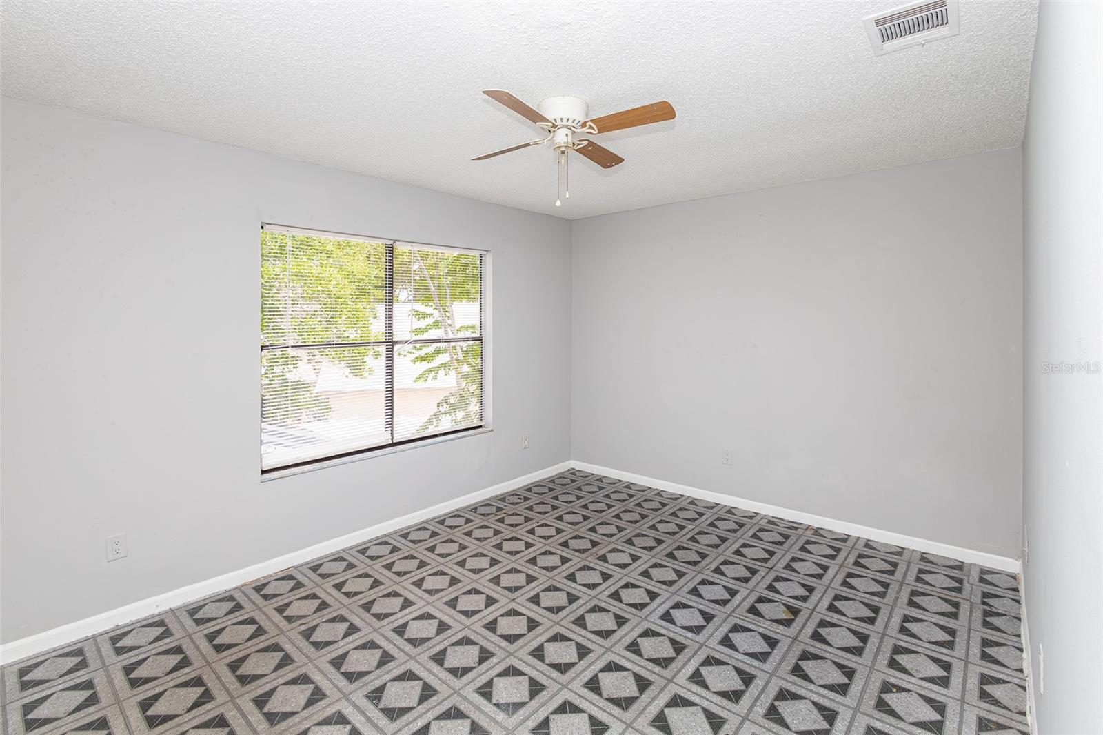 DEER RUN UNIT 15 - Residential