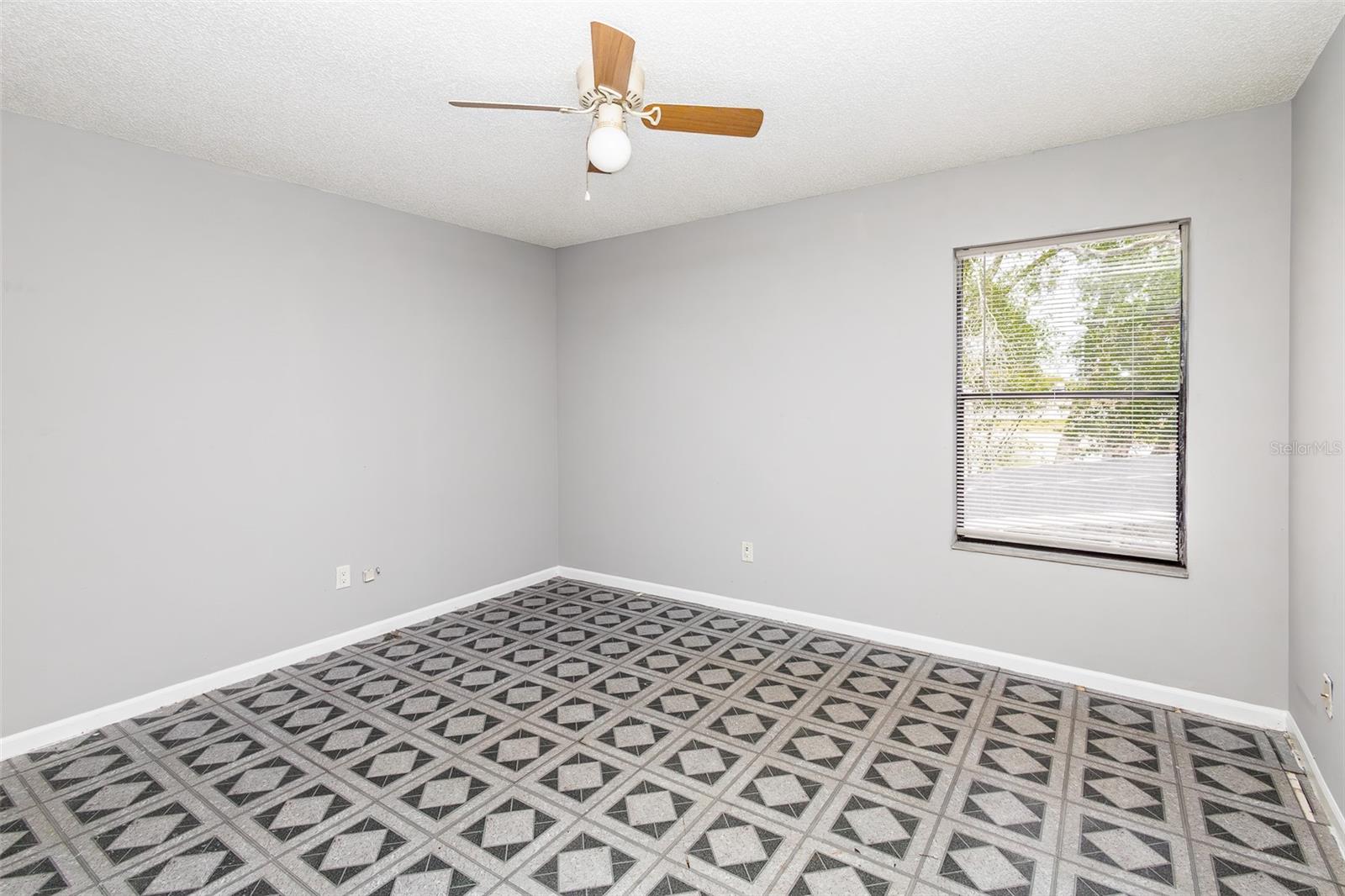 DEER RUN UNIT 15 - Residential