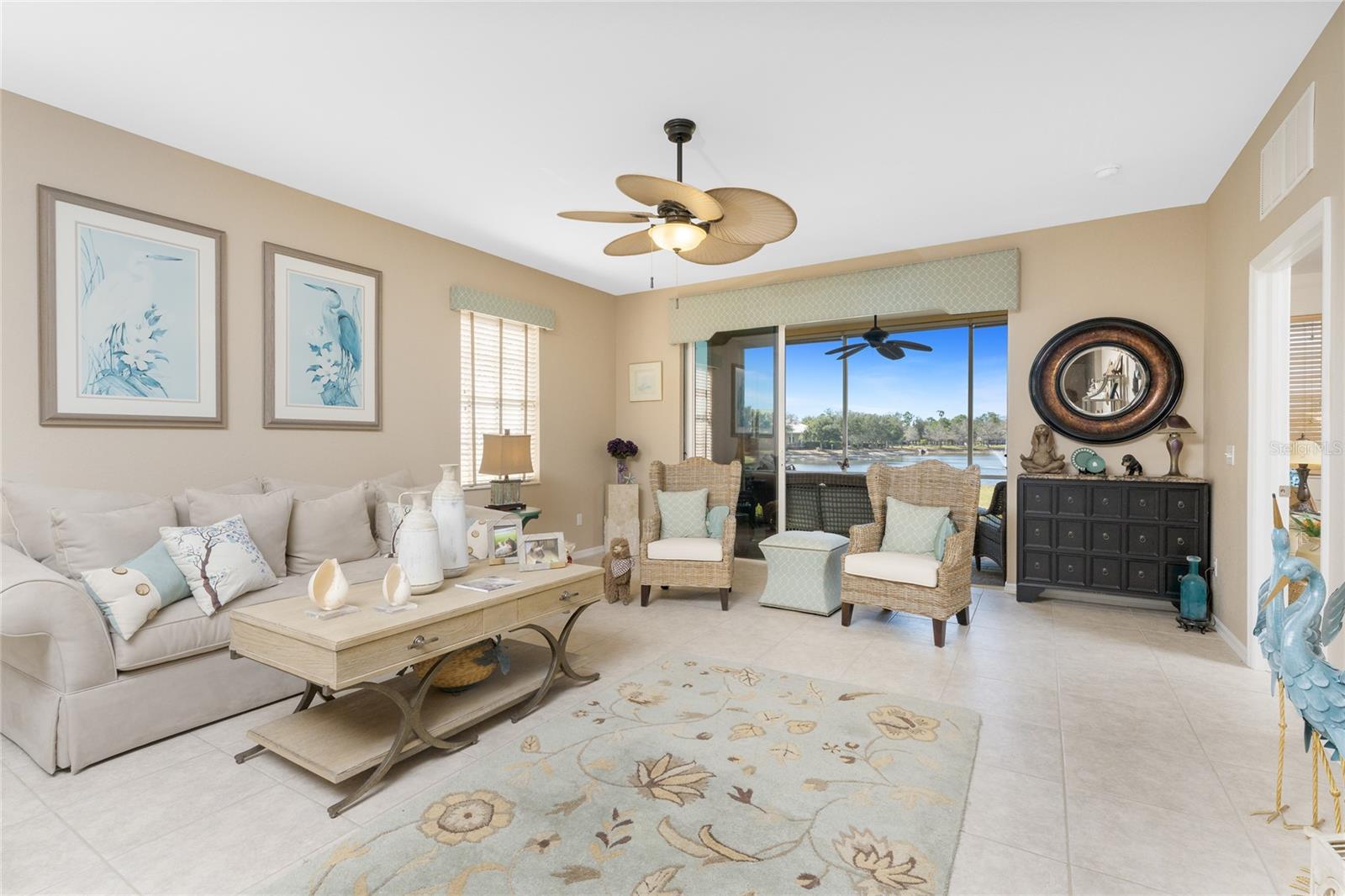 LAKE FRONT VILLAS AT HERITAGE LAKE PARK PH 8 - Residential