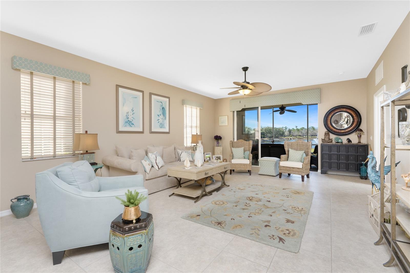 LAKE FRONT VILLAS AT HERITAGE LAKE PARK PH 8 - Residential