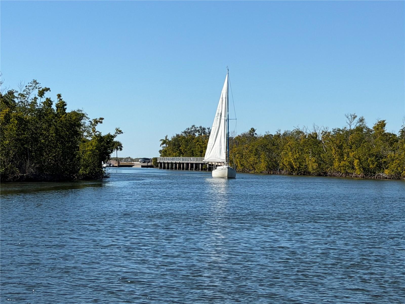 LAKE FRONT VILLAS AT HERITAGE LAKE PARK PH 8 - Residential