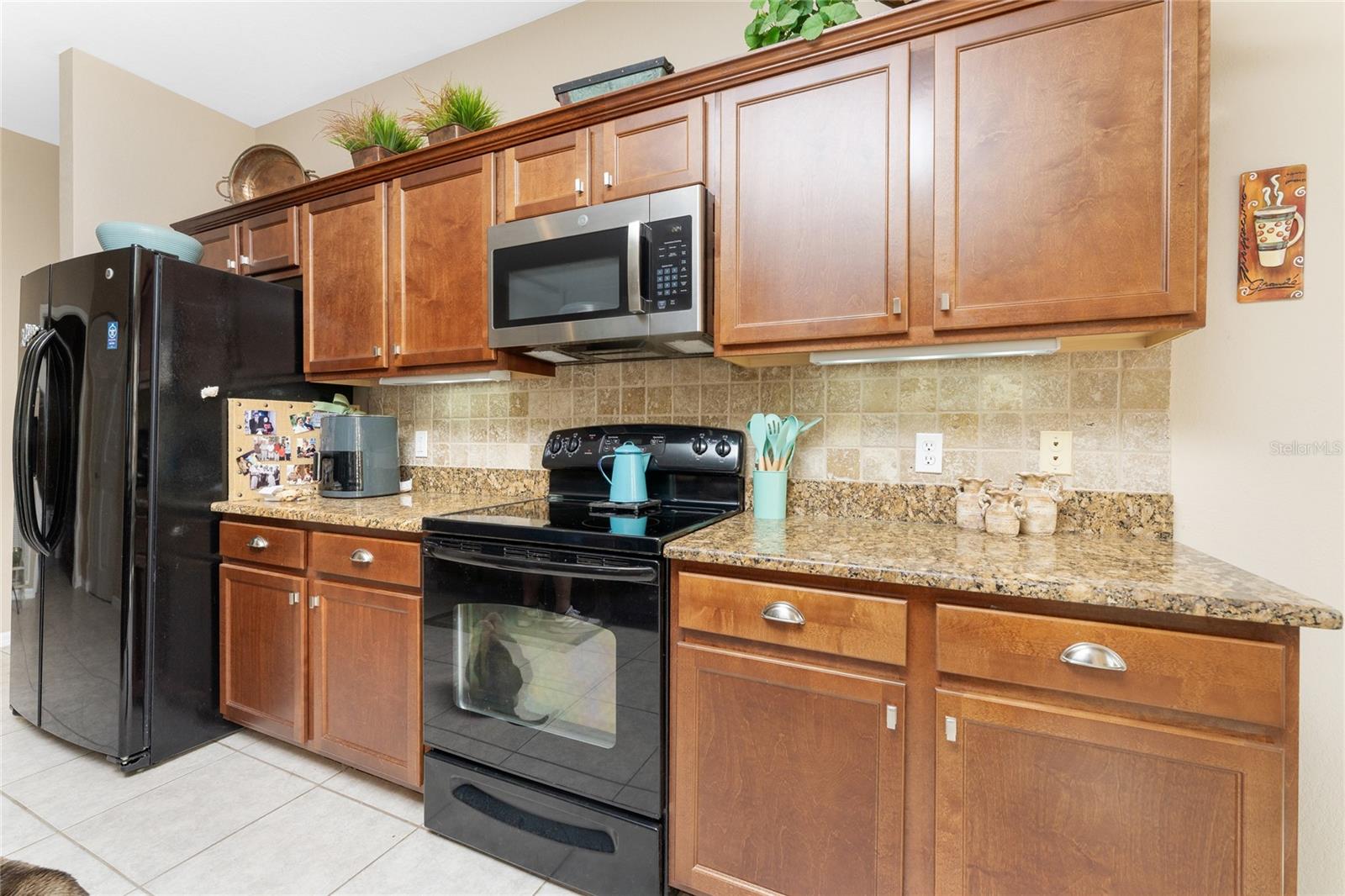 LAKE FRONT VILLAS AT HERITAGE LAKE PARK PH 8 - Residential