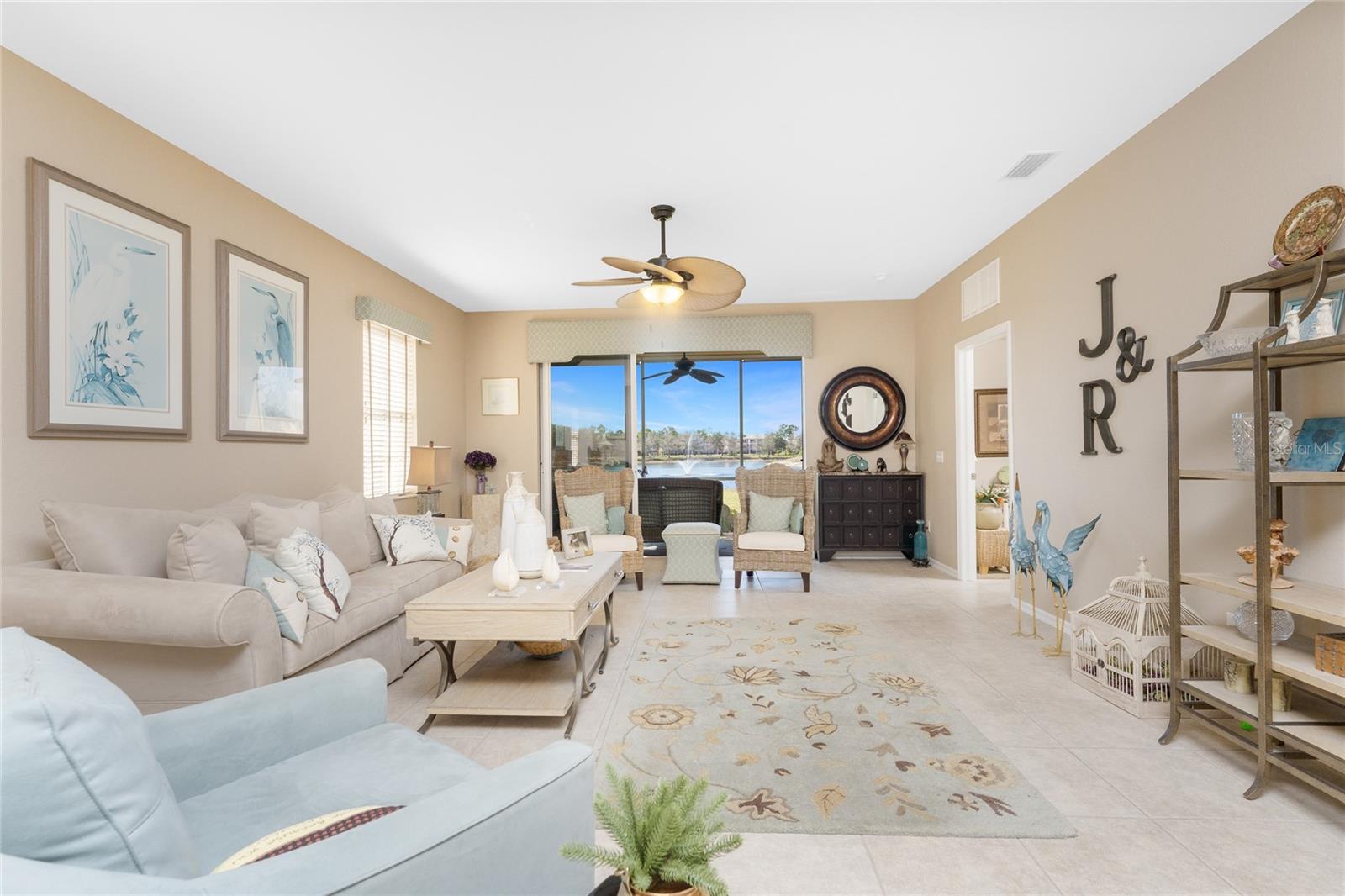 LAKE FRONT VILLAS AT HERITAGE LAKE PARK PH 8 - Residential