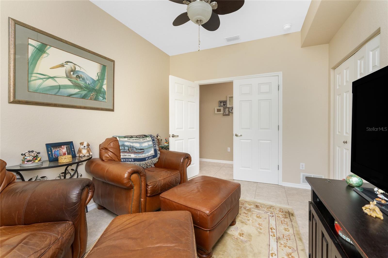 LAKE FRONT VILLAS AT HERITAGE LAKE PARK PH 8 - Residential