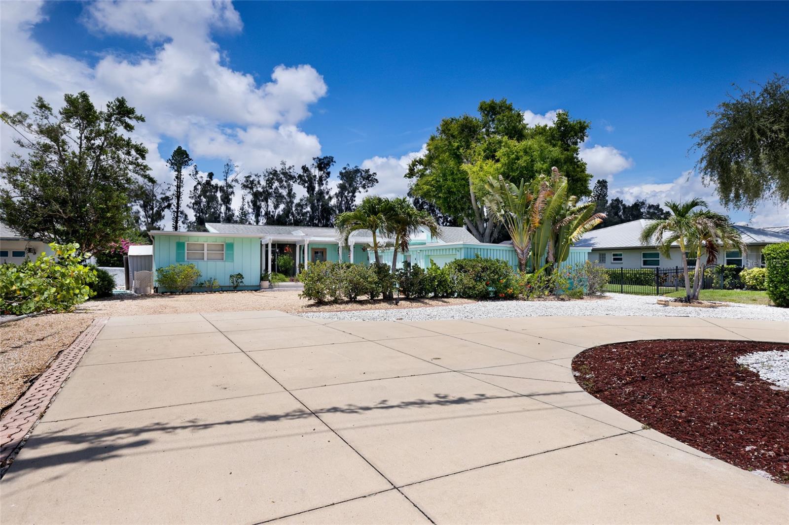 311 MAGELLAN DRIVE