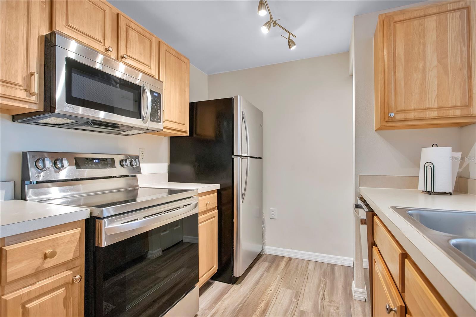 LAS PALMAS OF SARASOTA - Residential