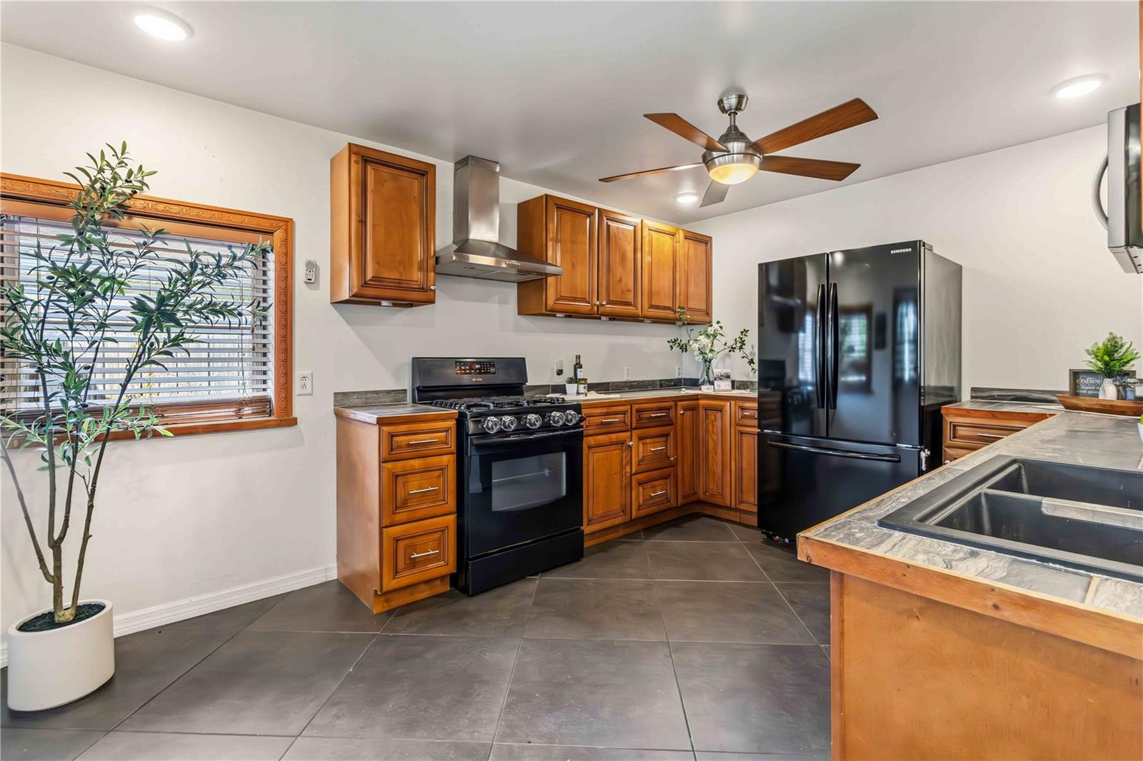 GRANDVIEW SHORES 02 REP - Residential