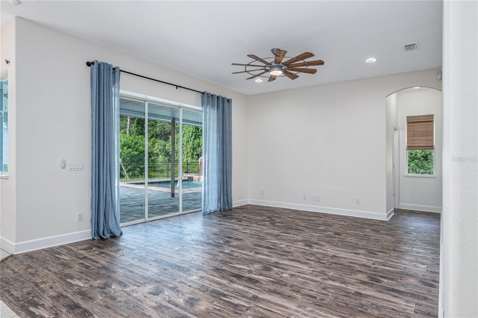 INDIAN RIVER PARK - Residential