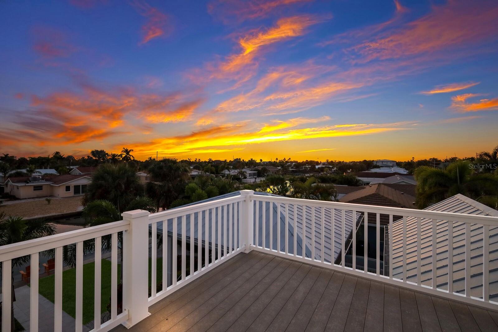 VOLUNTARY HOA - KEY ROYALE RESIDENT OWNE - Residential