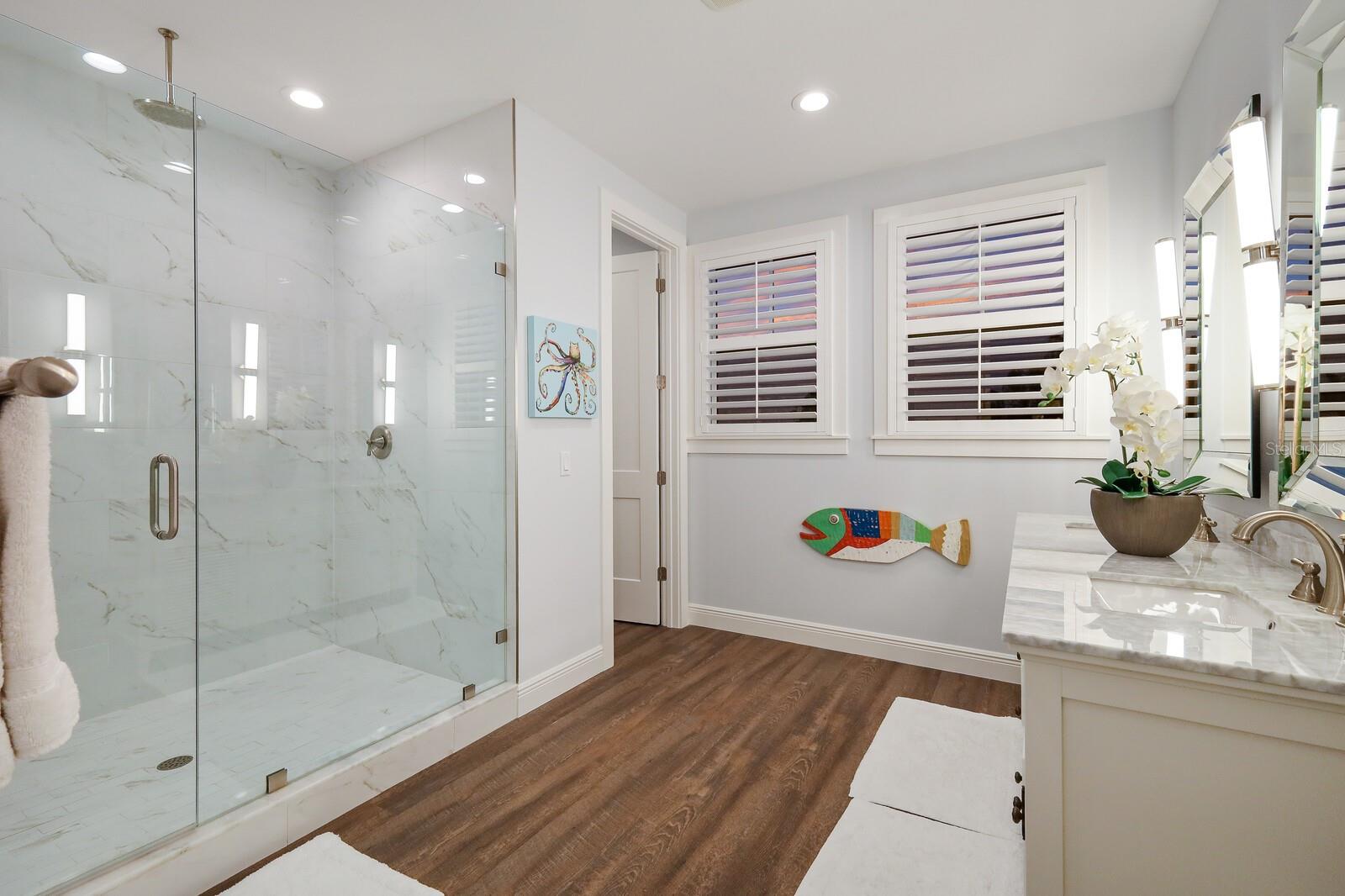 VOLUNTARY HOA - KEY ROYALE RESIDENT OWNE - Residential