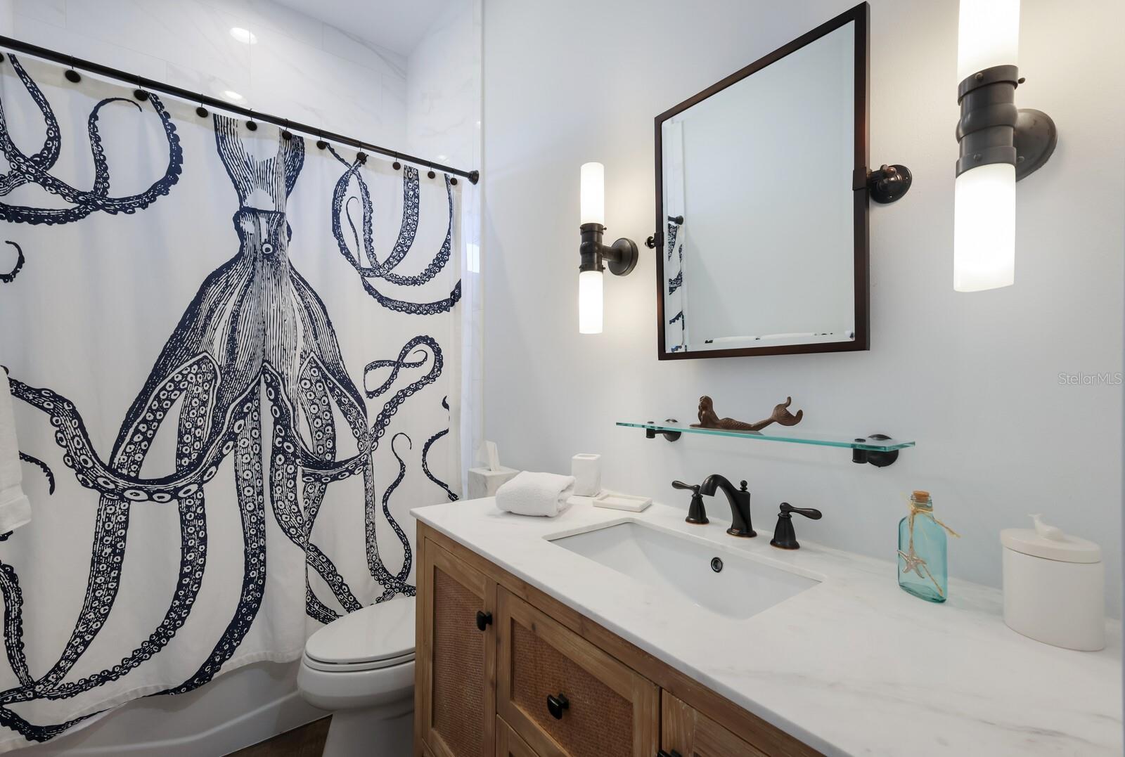 VOLUNTARY HOA - KEY ROYALE RESIDENT OWNE - Residential