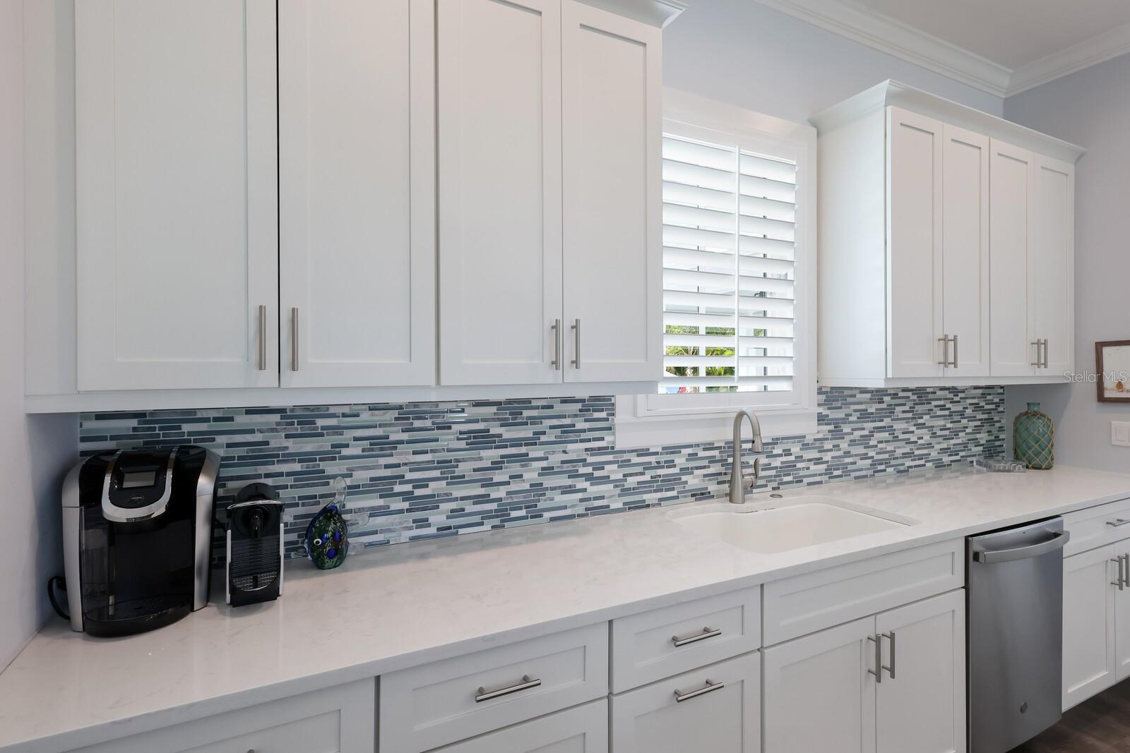 VOLUNTARY HOA - KEY ROYALE RESIDENT OWNE - Residential