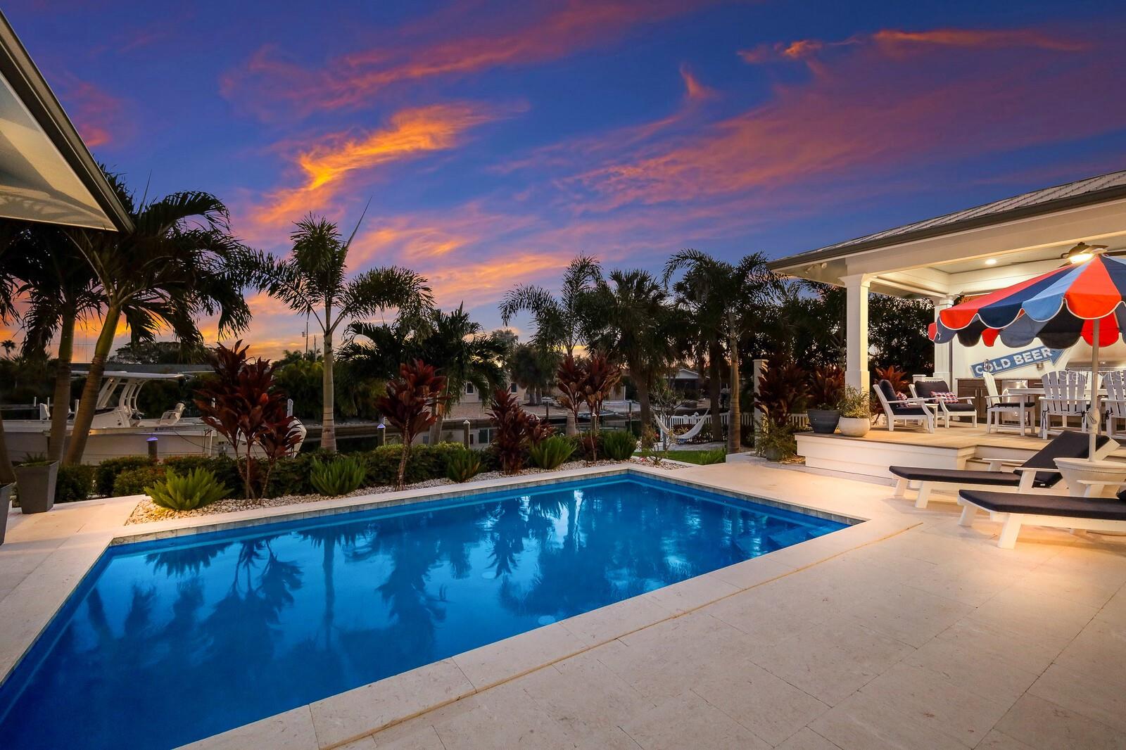 VOLUNTARY HOA - KEY ROYALE RESIDENT OWNE - Residential