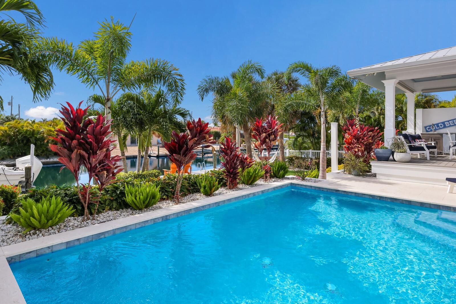 VOLUNTARY HOA - KEY ROYALE RESIDENT OWNE - Residential