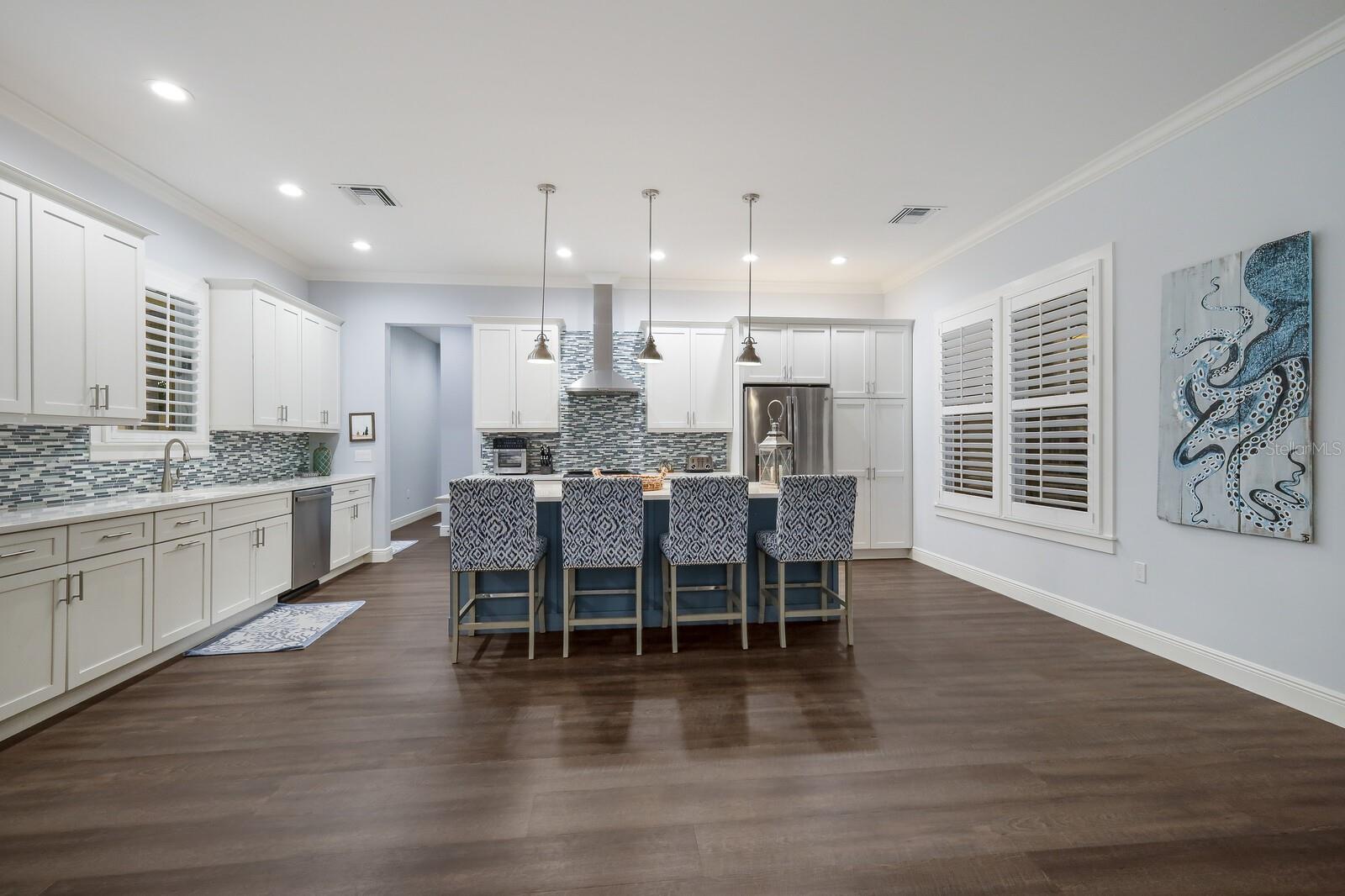 VOLUNTARY HOA - KEY ROYALE RESIDENT OWNE - Residential