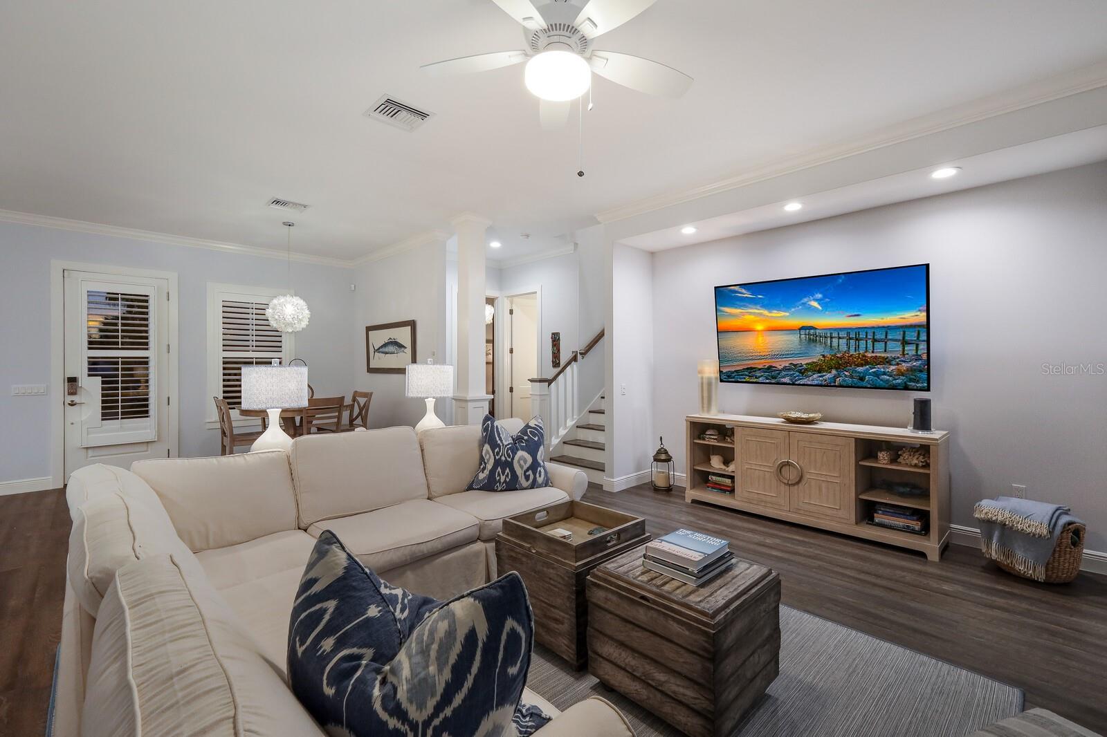 VOLUNTARY HOA - KEY ROYALE RESIDENT OWNE - Residential