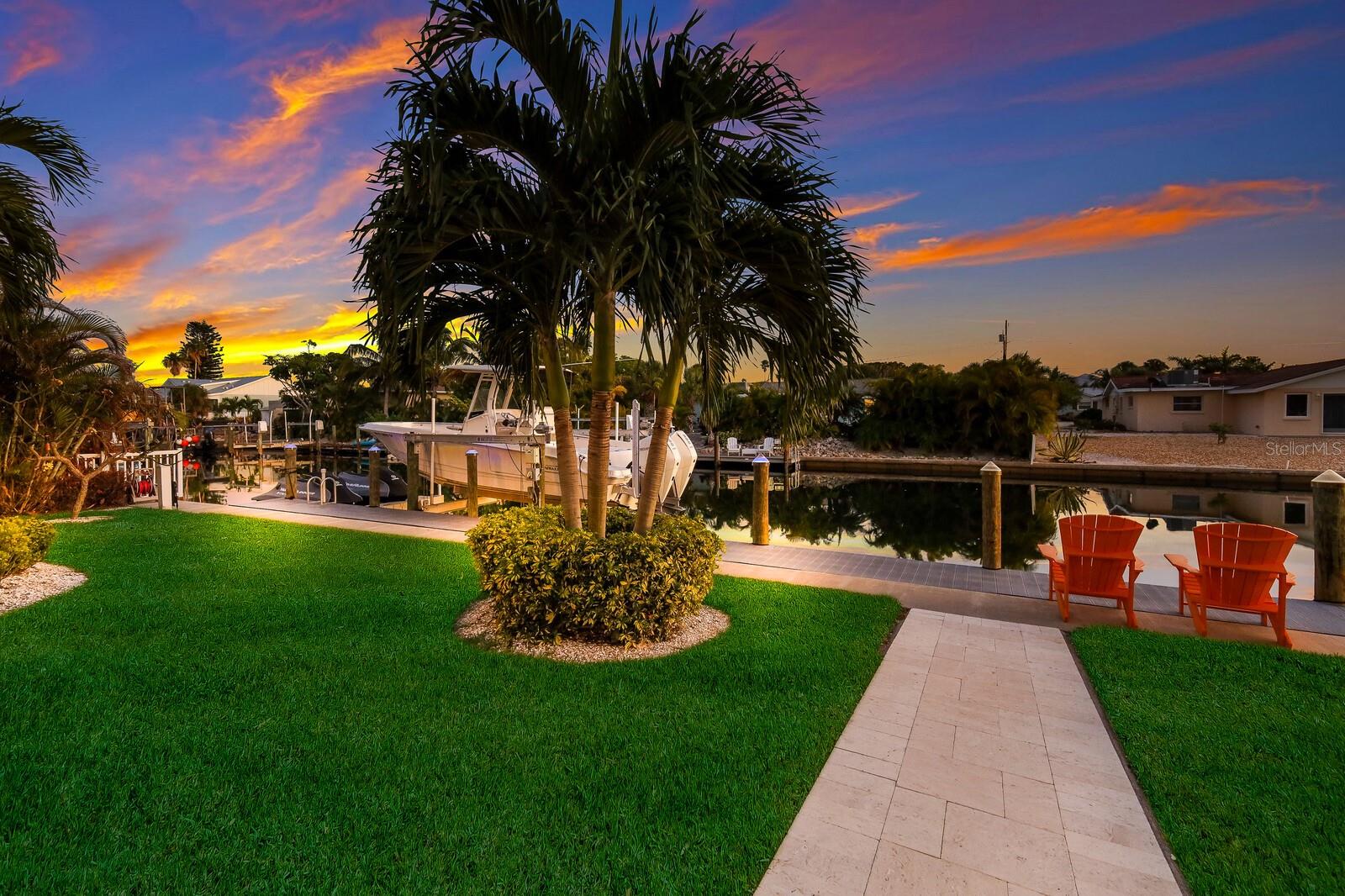 VOLUNTARY HOA - KEY ROYALE RESIDENT OWNE - Residential