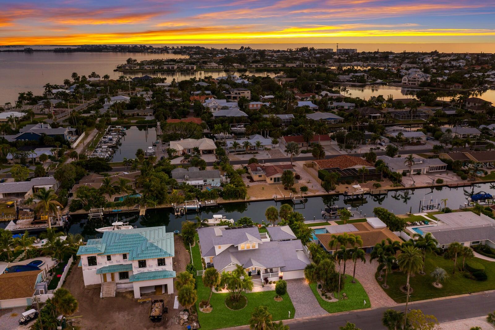 VOLUNTARY HOA - KEY ROYALE RESIDENT OWNE - Residential