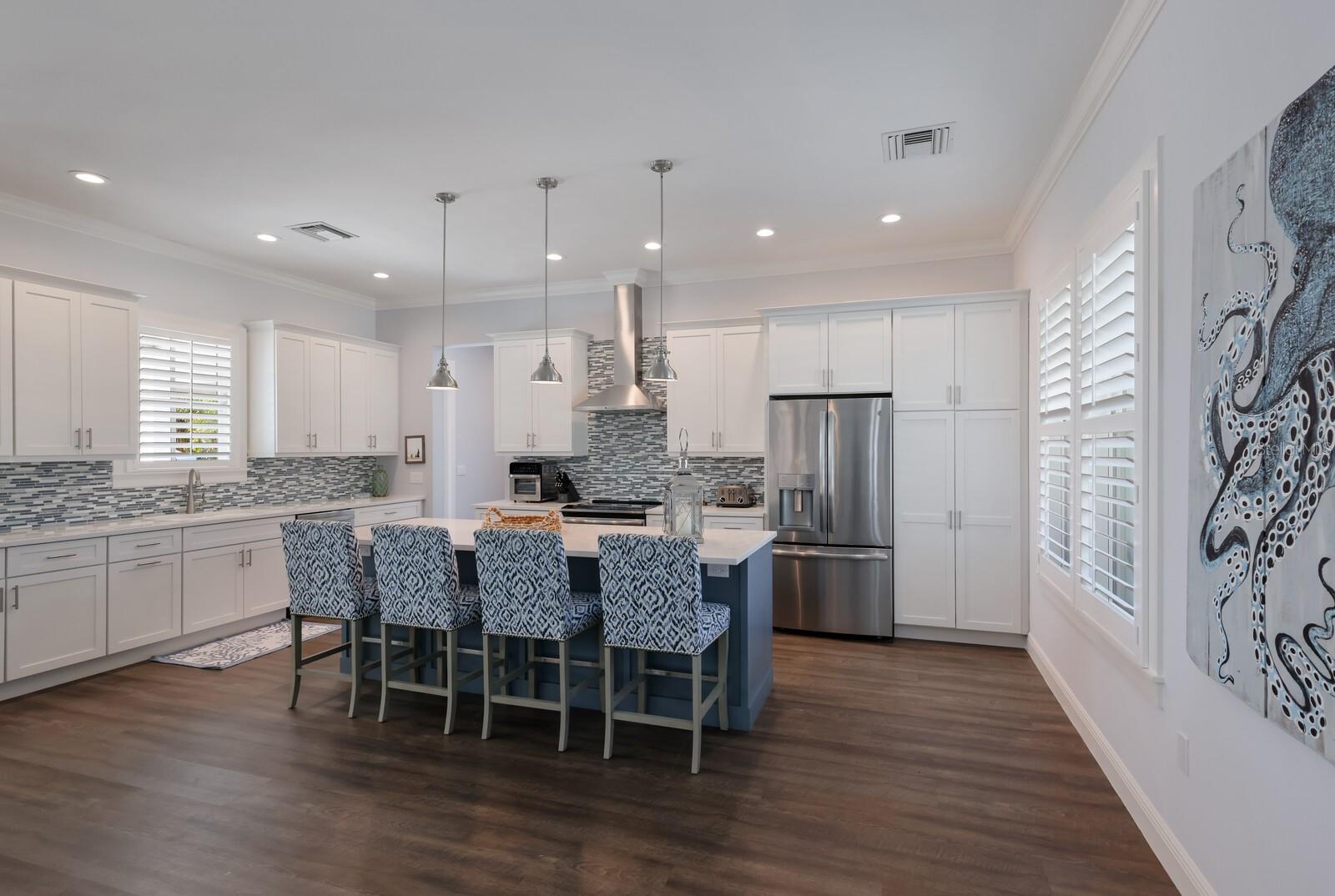 VOLUNTARY HOA - KEY ROYALE RESIDENT OWNE - Residential