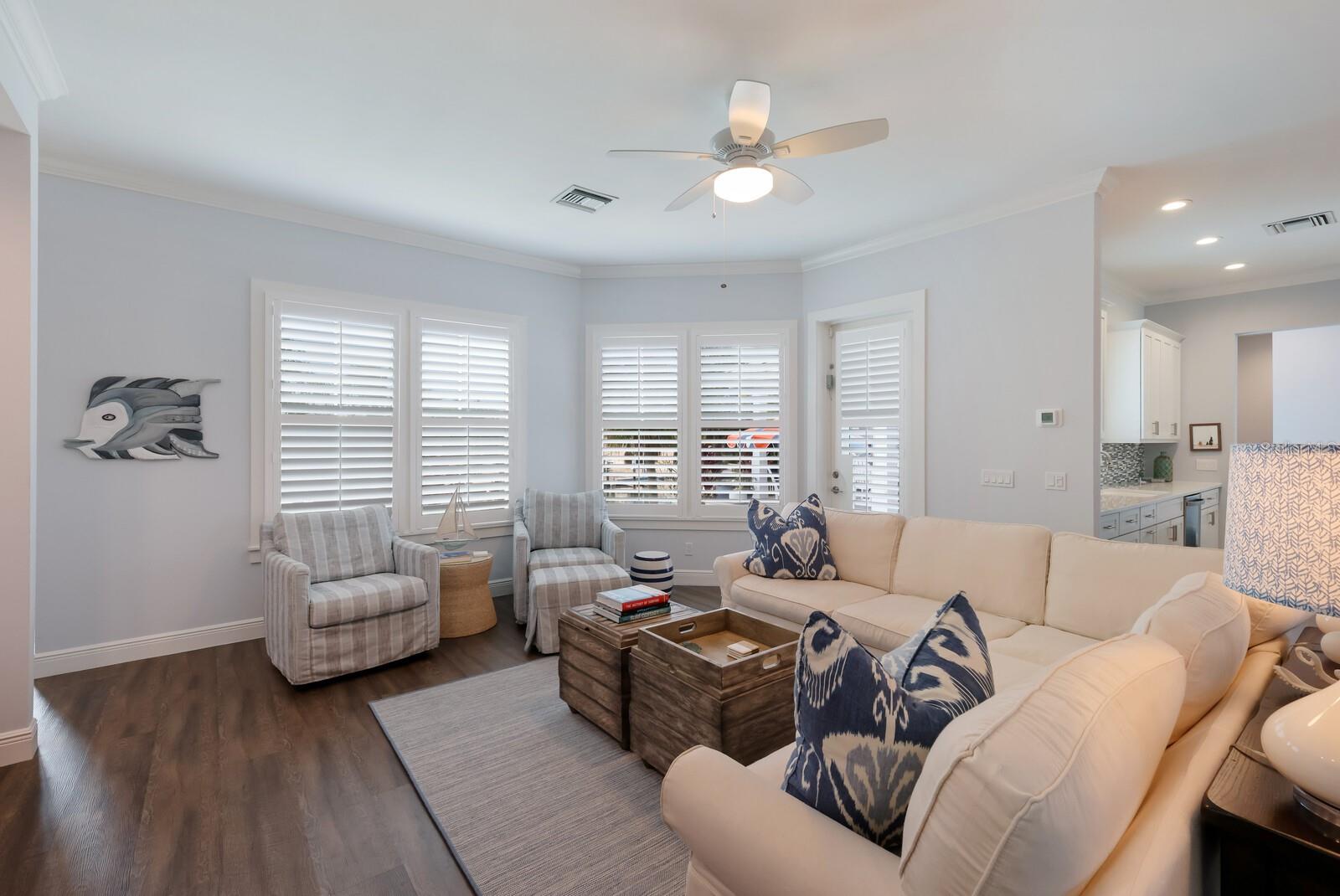 VOLUNTARY HOA - KEY ROYALE RESIDENT OWNE - Residential