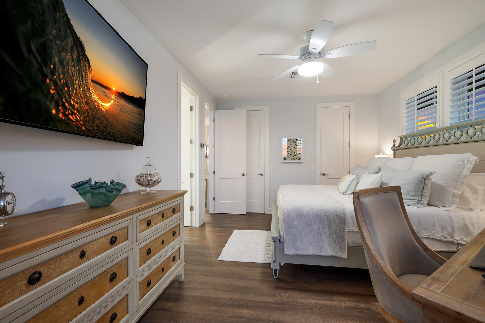 VOLUNTARY HOA - KEY ROYALE RESIDENT OWNE - Residential