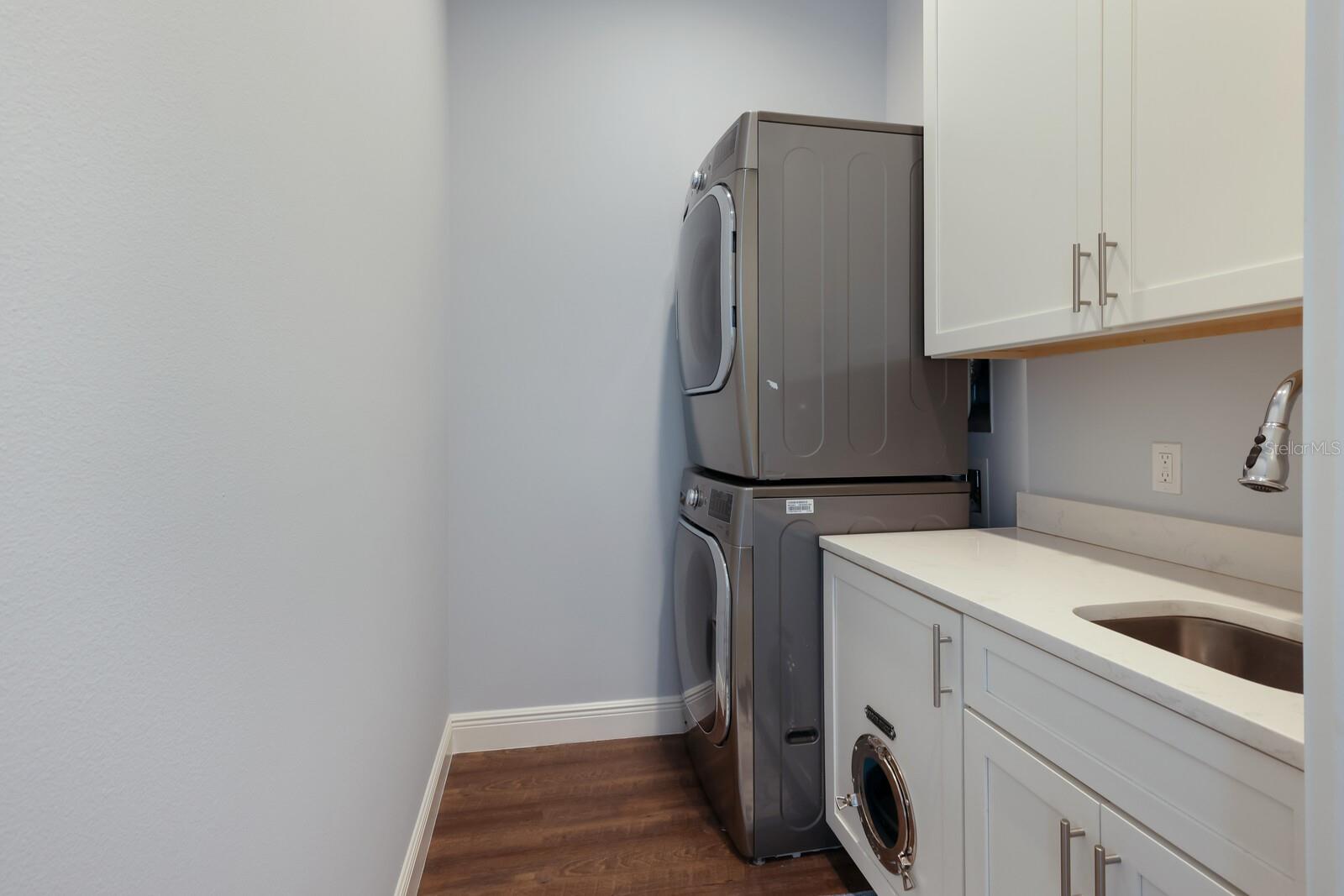 VOLUNTARY HOA - KEY ROYALE RESIDENT OWNE - Residential