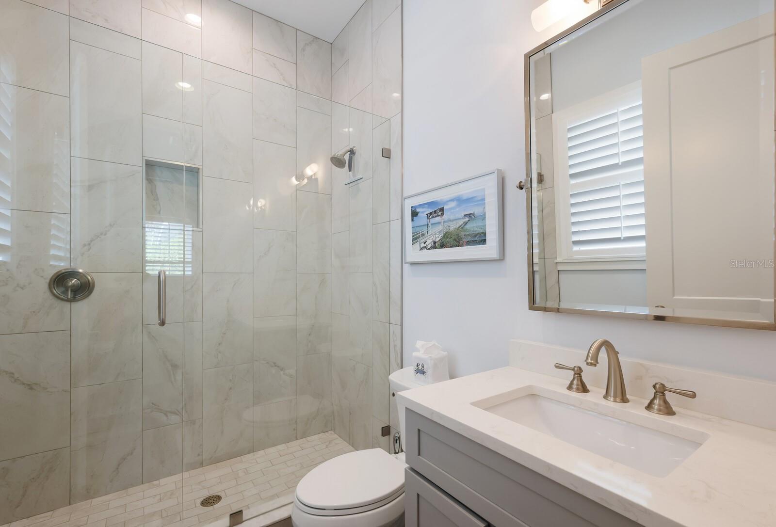 VOLUNTARY HOA - KEY ROYALE RESIDENT OWNE - Residential