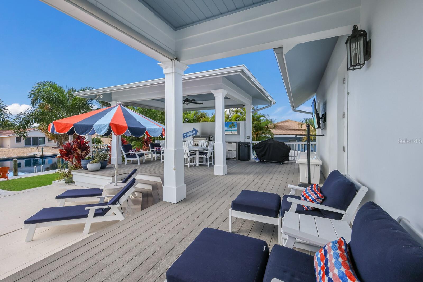 VOLUNTARY HOA - KEY ROYALE RESIDENT OWNE - Residential