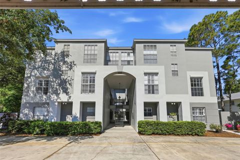 Photo of 606 S Glen Avenue #11, Tampa, FL 33609 (MLS # TB8496295)