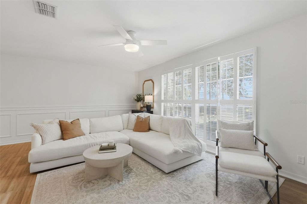 Photo of 606 S Glen Avenue #11, Tampa, FL 33609 (MLS # TB8496295)