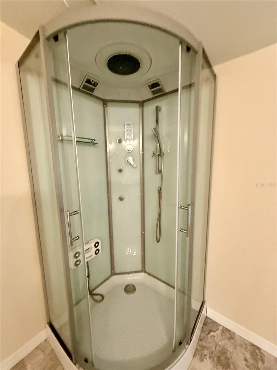 OAK HAMMOCK ESTATES - Residential