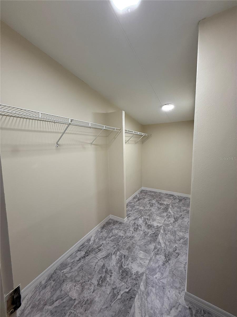 OAK HAMMOCK ESTATES - Residential