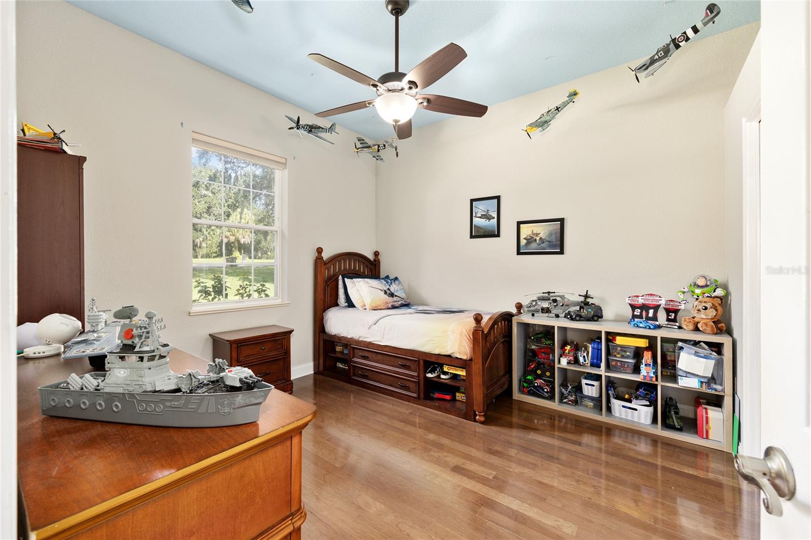 BROOKSTONE - Residential