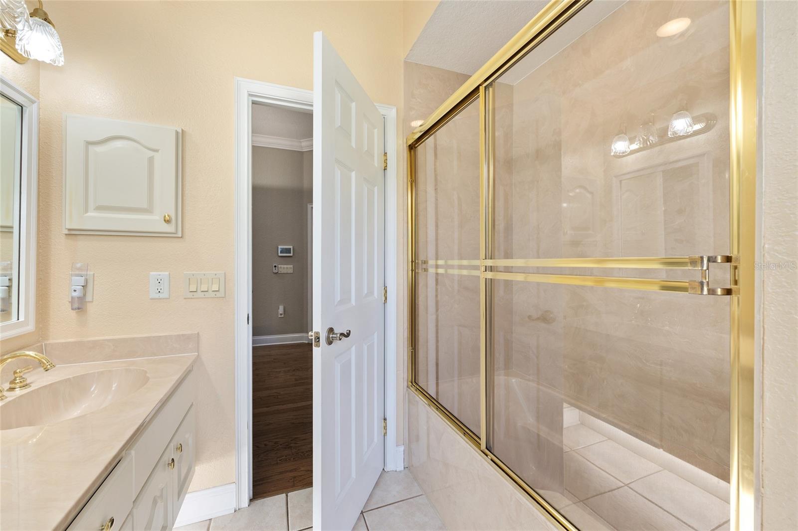 BROOKSTONE - Residential