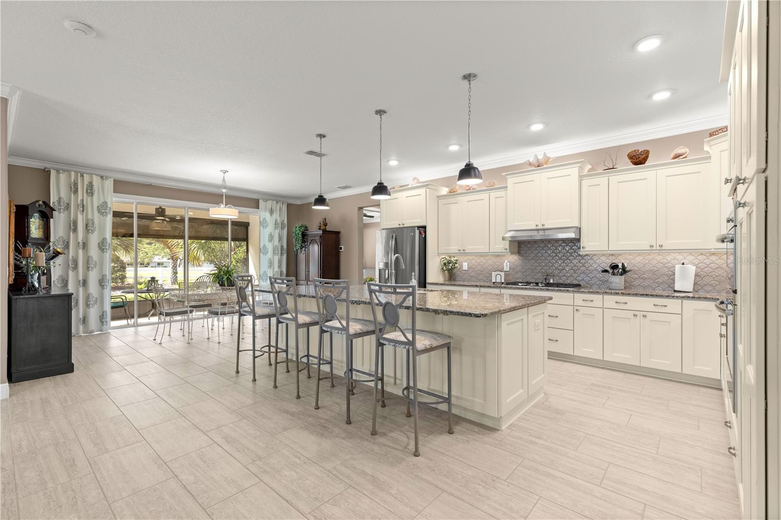 CANDLER HILLS WEST SANCTUARY - Residential