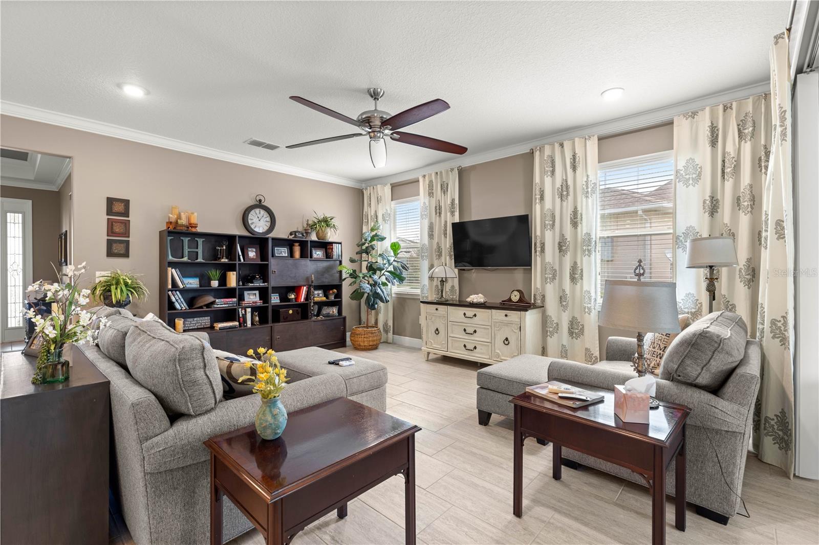 CANDLER HILLS WEST SANCTUARY - Residential