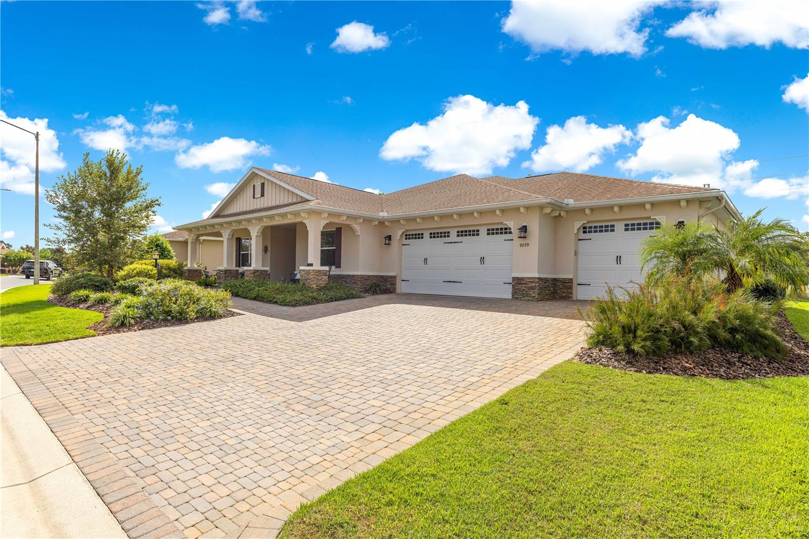 CANDLER HILLS WEST SANCTUARY - Residential