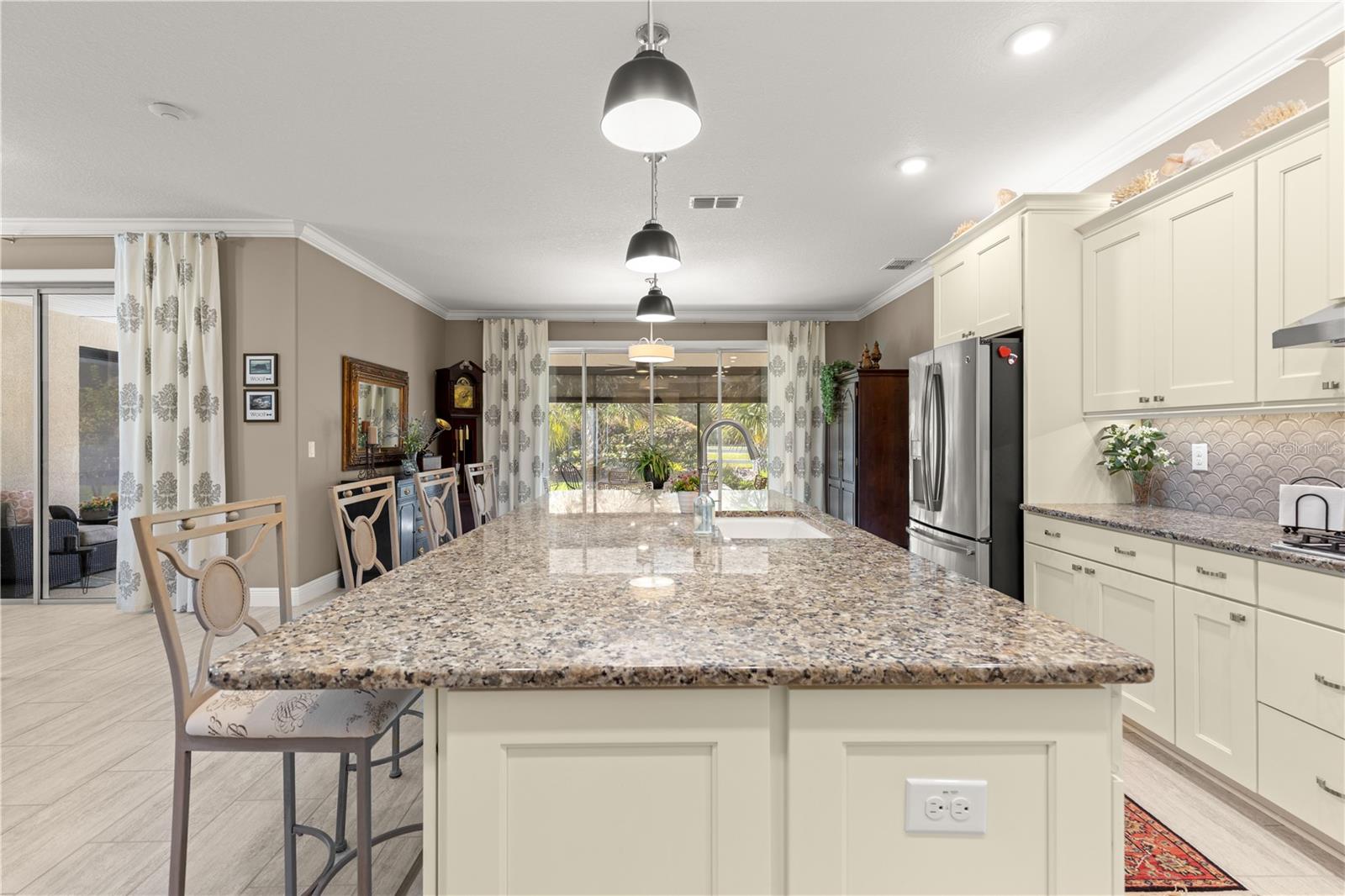 CANDLER HILLS WEST SANCTUARY - Residential