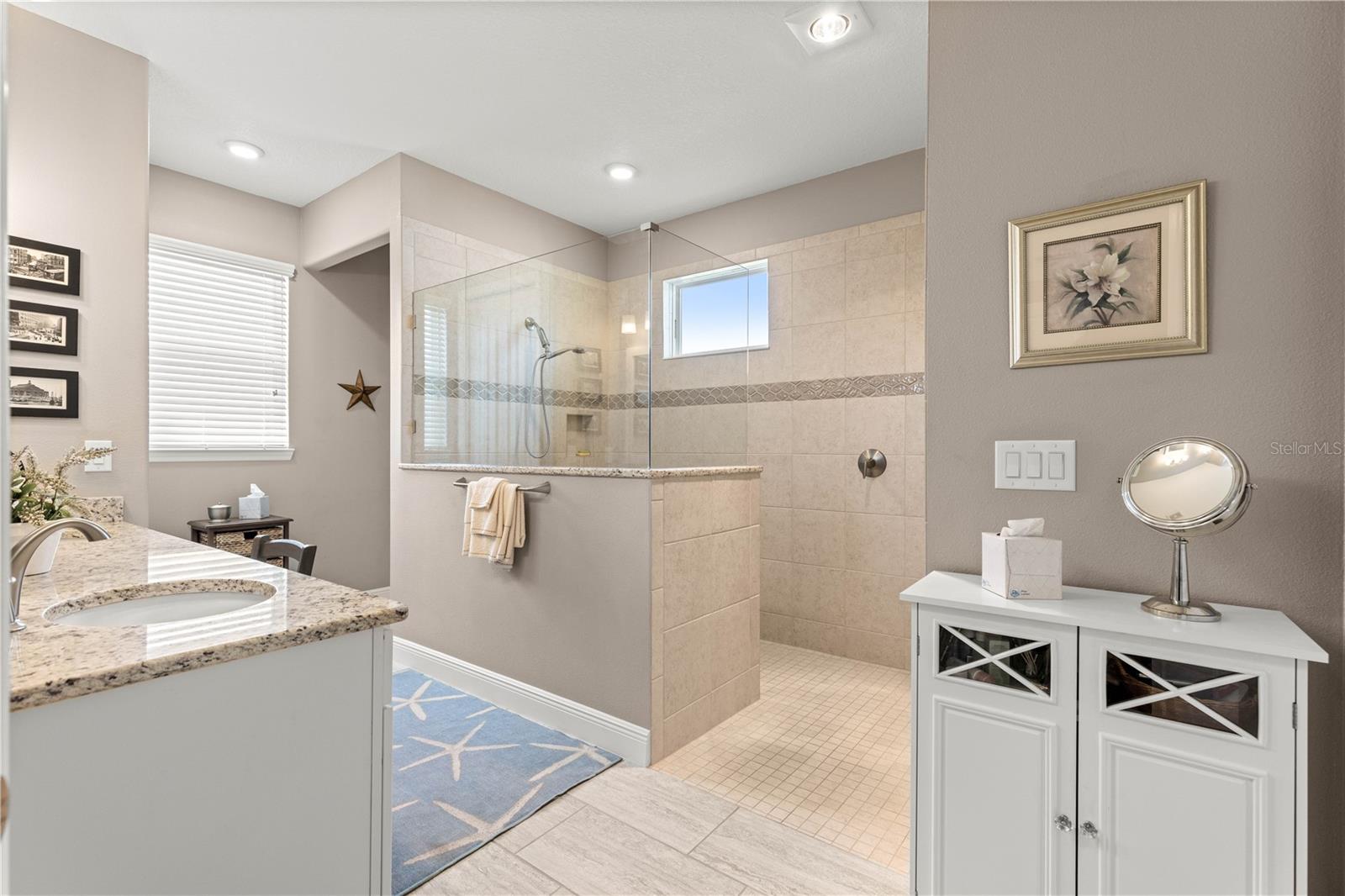 CANDLER HILLS WEST SANCTUARY - Residential