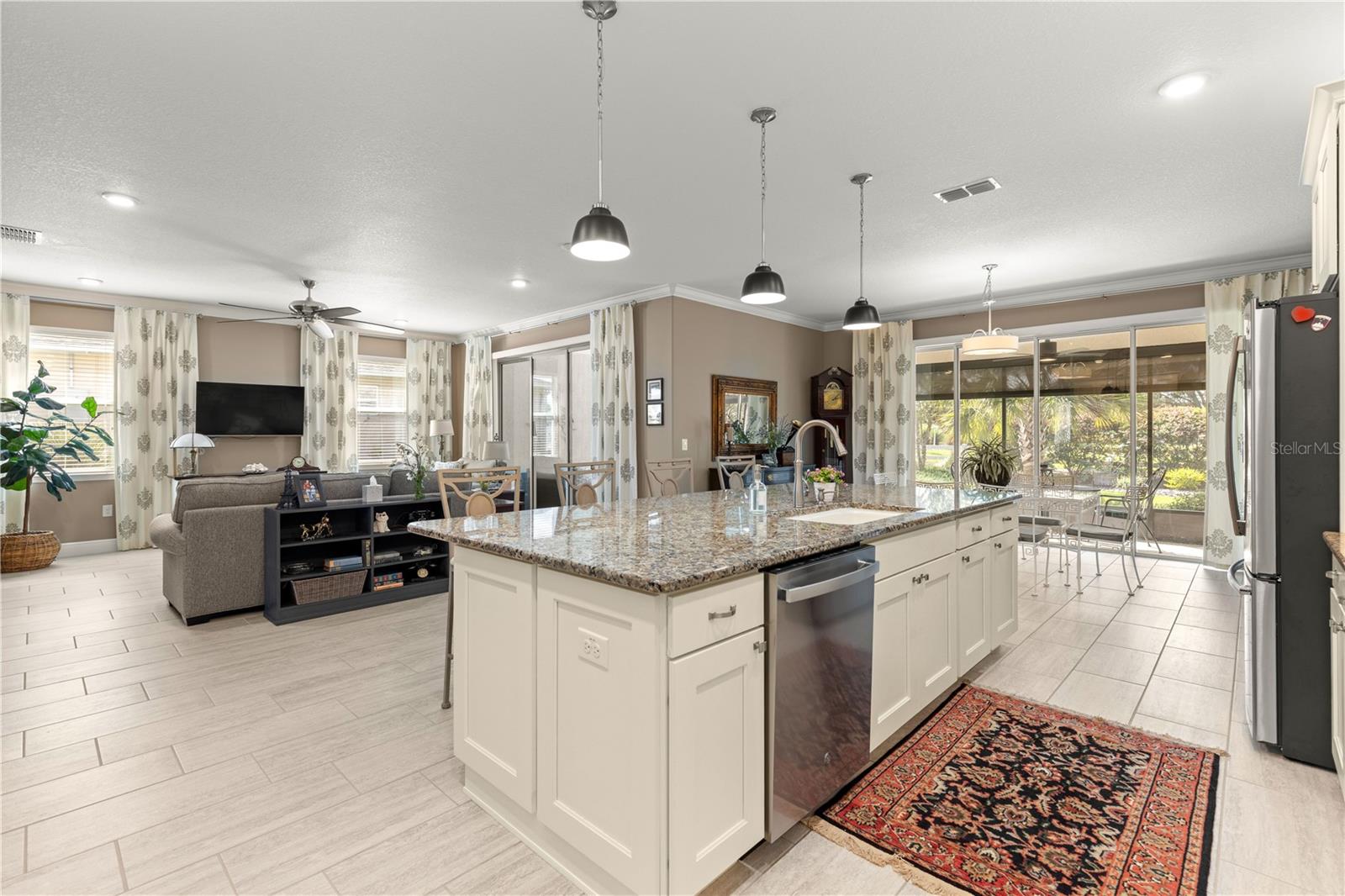 CANDLER HILLS WEST SANCTUARY - Residential